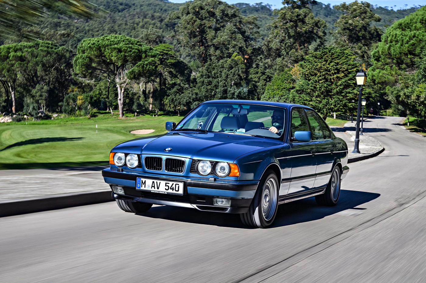 Name:  bmw_540i_11.jpg
Views: 4306
Size:  432.9 KB