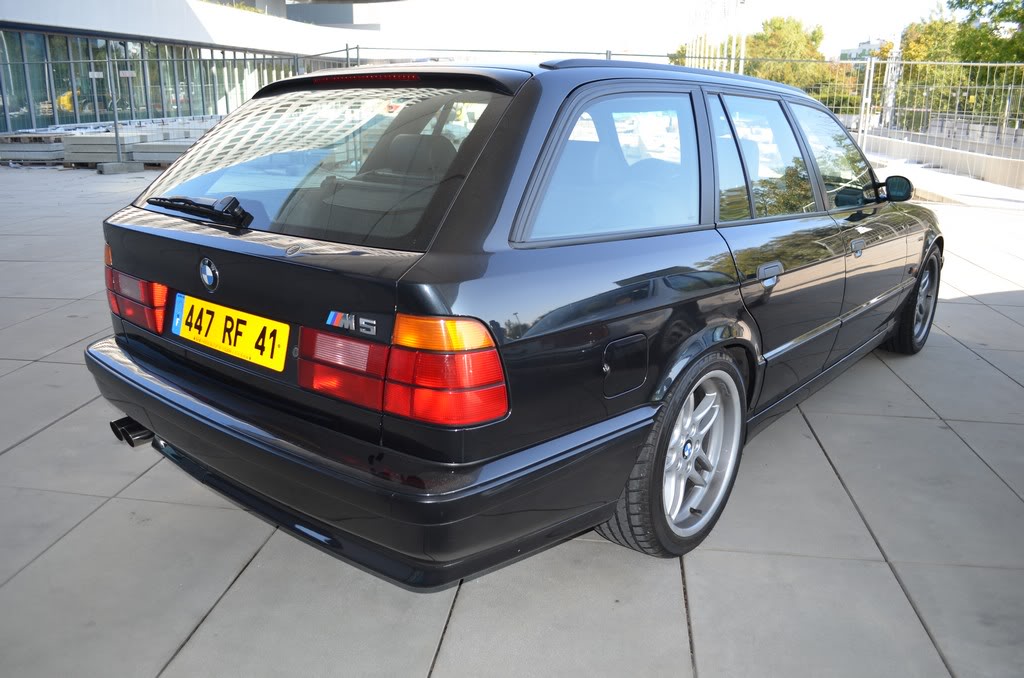 Name:  e34 M5 bonhams auction  DSC_0086.jpg
Views: 17066
Size:  120.5 KB