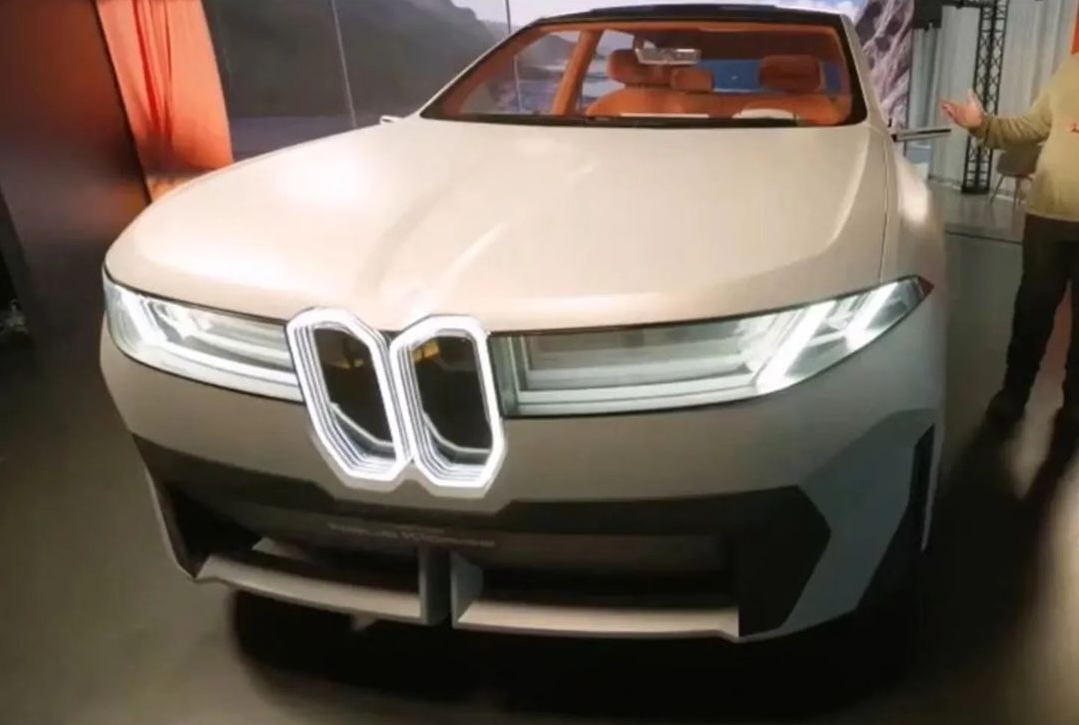 Name:  BMW Vision Neue Klasse X Leaked.jpg
Views: 34710
Size:  127.7 KB