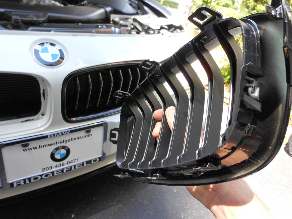 Name:  f30grille11.jpg
Views: 155091
Size:  253.4 KB