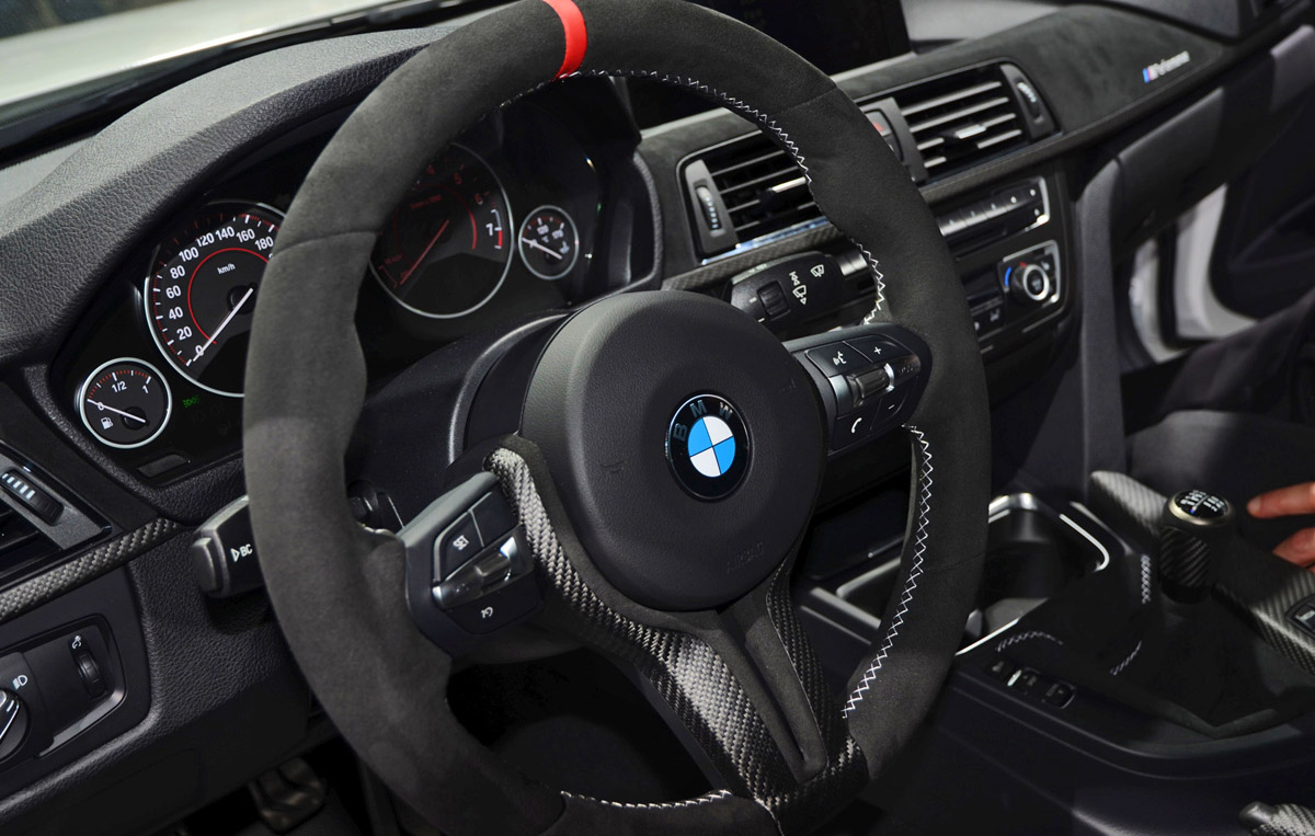 Name:  bmw-335i-m-performance-interior-11.jpg
Views: 1720
Size:  216.8 KB