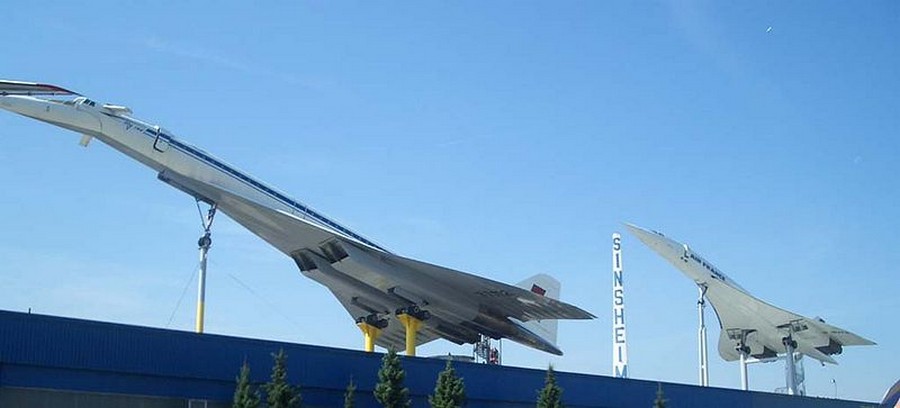 Name:  800px-TU-144_and_Concorde_Museum_Sinsheim.JPG
Views: 2427
Size:  51.7 KB