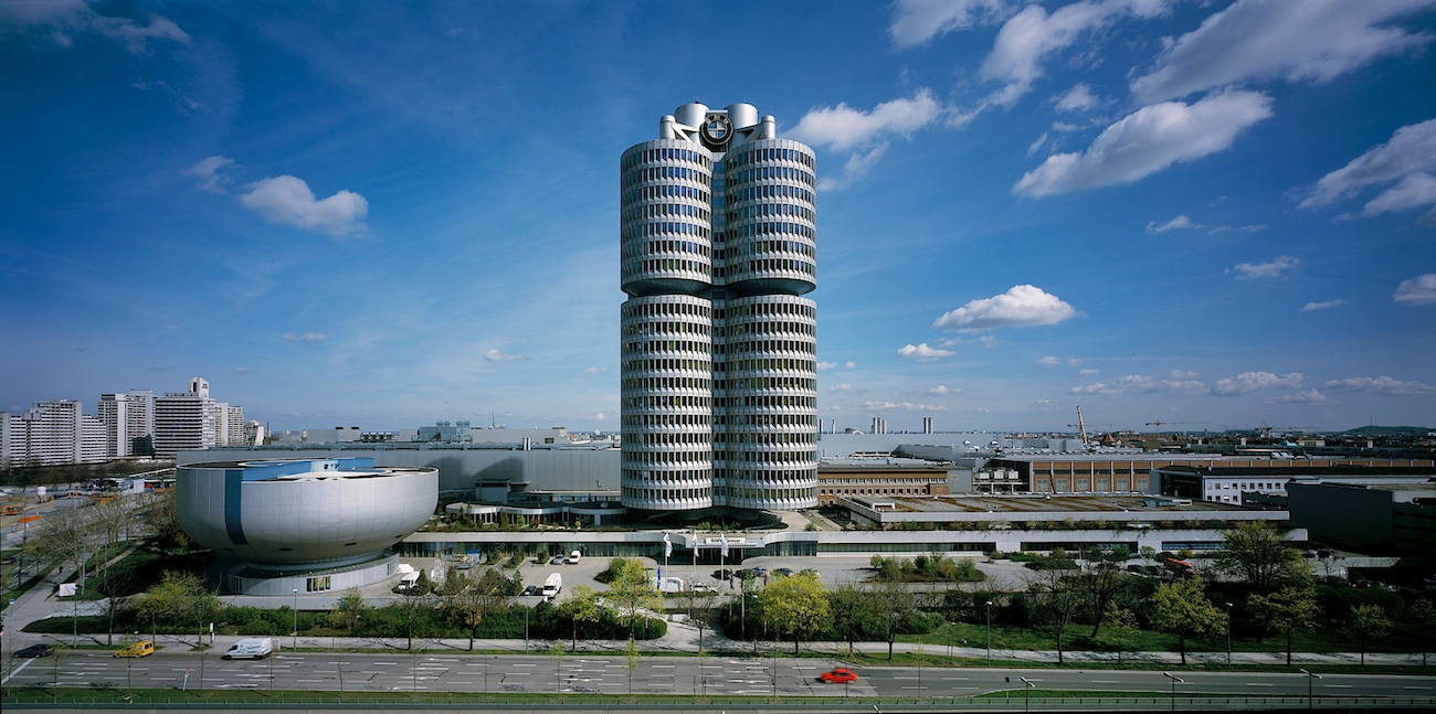 Name:  bmw-s-tower-and-museum-in-munich-celebrate-40-years-of-existence-63145_1.jpg
Views: 4138
Size:  1.00 MB