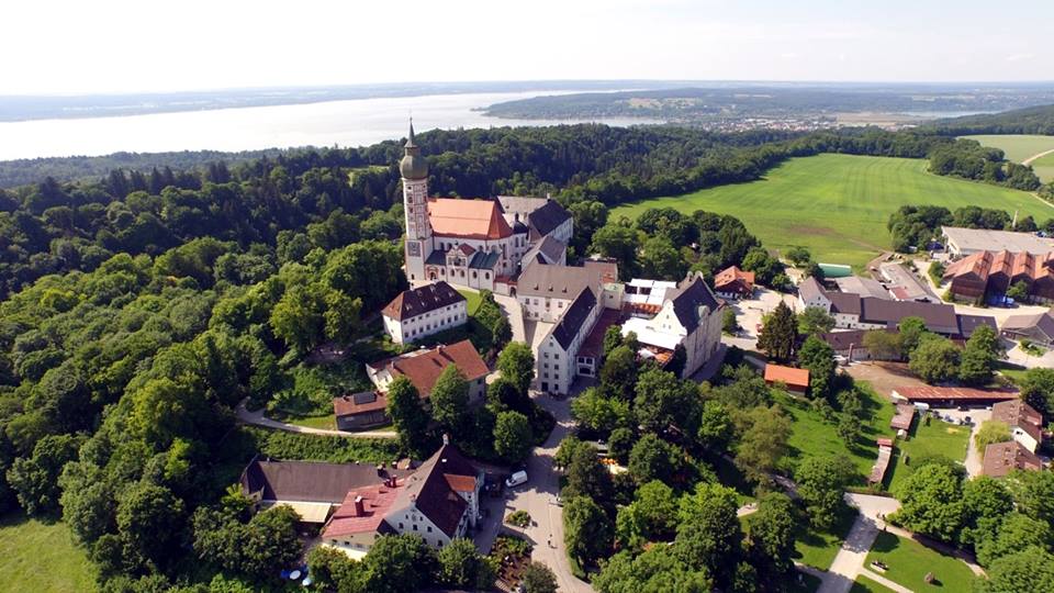 Name:  Kloster Andrechs11406952_10153334956172383_5282984285131791715_n.jpg
Views: 18975
Size:  101.7 KB