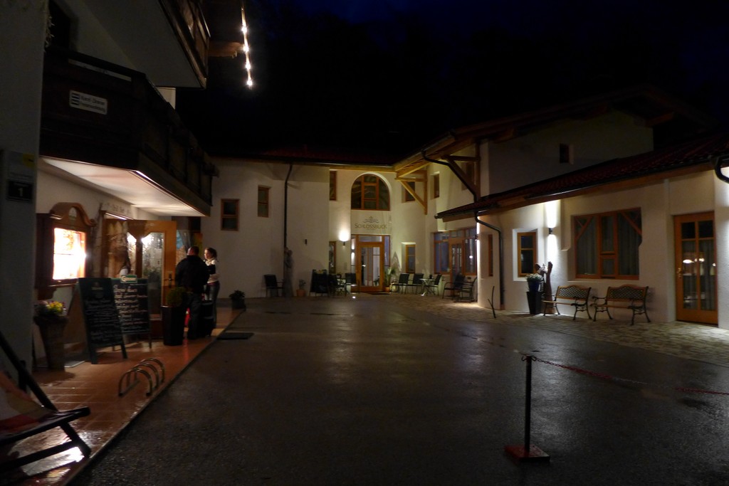 Name:  SchlossBlick Hotel near Kufstein, AustriaP1000934.jpg
Views: 13295
Size:  140.4 KB