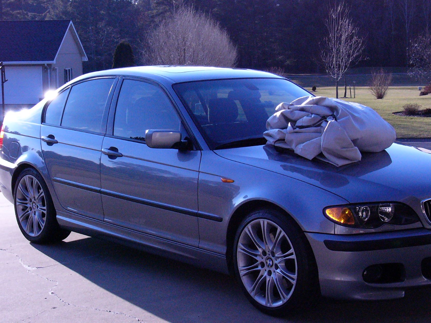 Name:  bmw330izhp.JPG
Views: 1001
Size:  359.3 KB