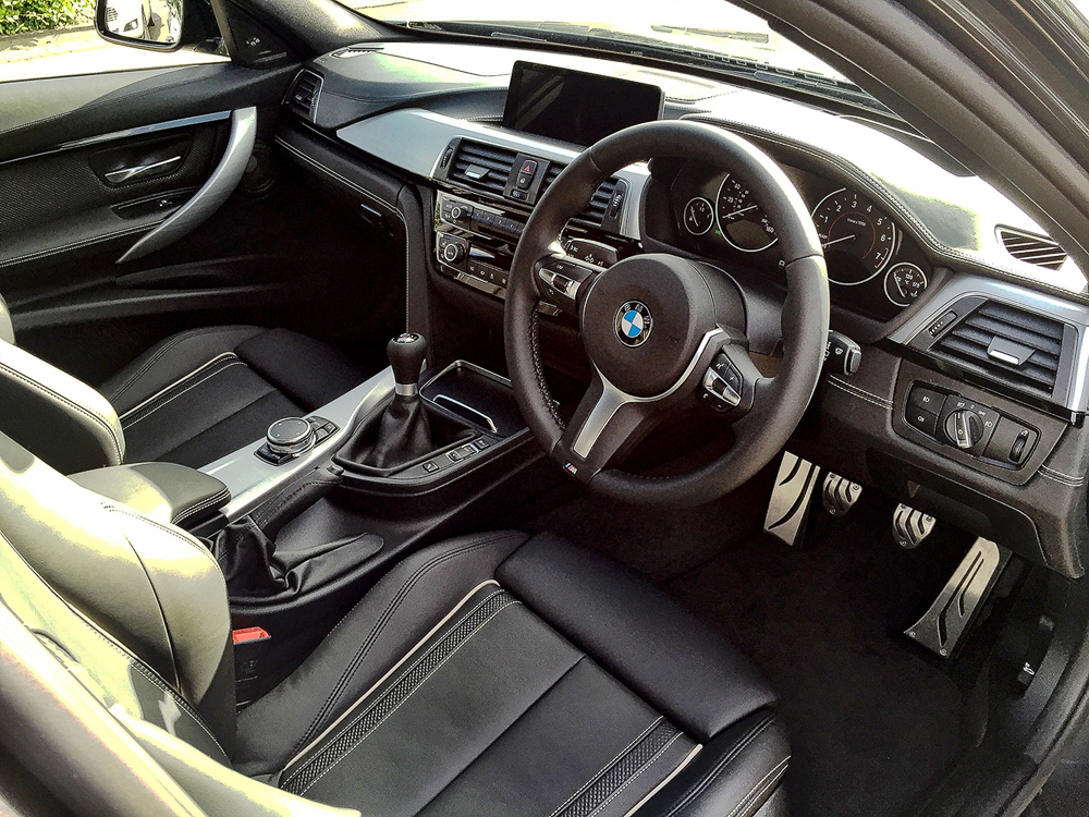 Name:  BMW 340i-5.jpg
Views: 5777
Size:  807.0 KB