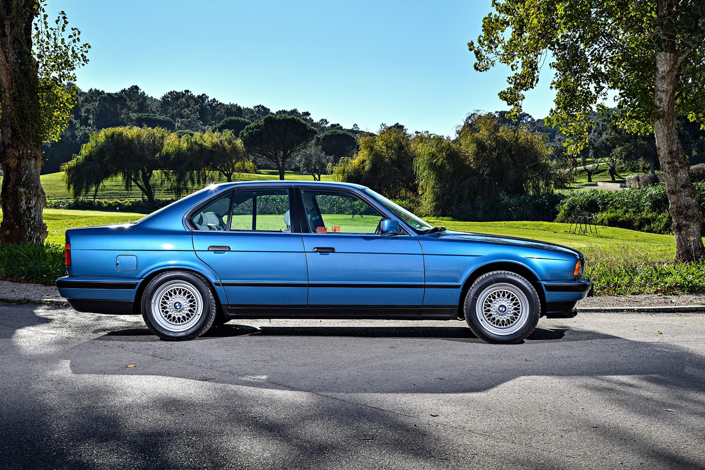 Name:  bmw_540i_9.jpg
Views: 4176
Size:  570.5 KB