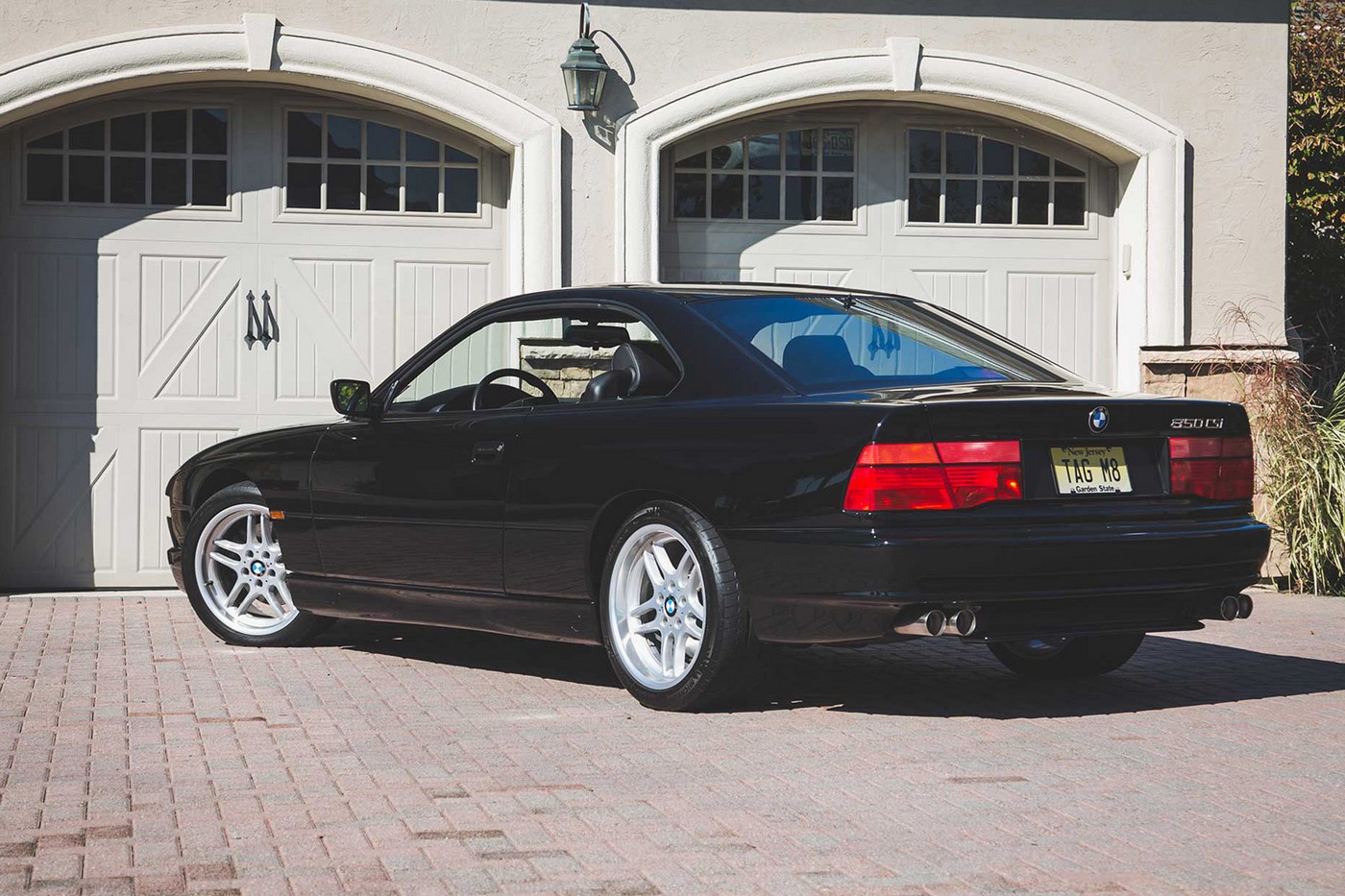 Name:  1994-BMW-850CSi-rear-three-quarter-01.jpg
Views: 4126
Size:  333.5 KB