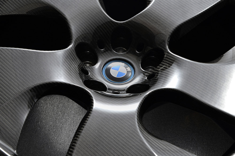 Name:  bmw-carbonfiber-wheel1.jpg
Views: 20688
Size:  165.1 KB