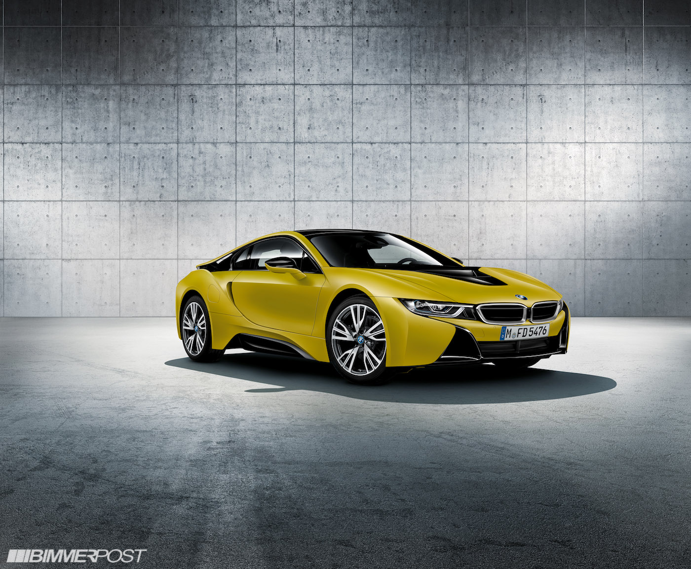 Name:  P90246547_highRes_the-new-bmw-i8-froze.jpg
Views: 4411
Size:  457.5 KB